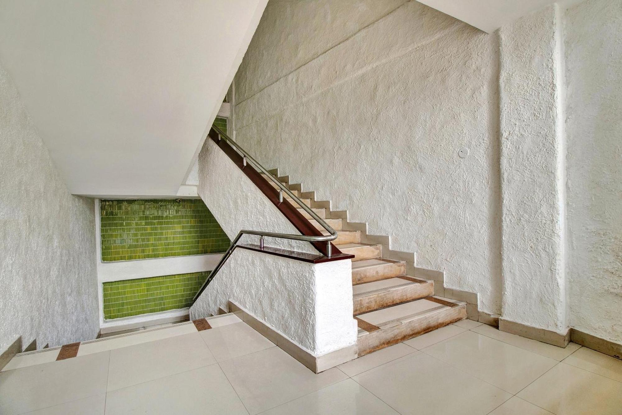 Hotel O Aec Residency Mararikulam Exterior photo